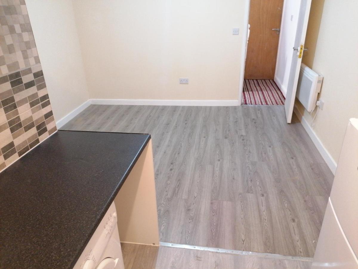 Self-Contained Studio Flat Bathrooms Kitchens Upgrade Locations To City Centre 15 Minutes Walking Distance Nottingham Universities Queen Hospitals City Hospitals Kültér fotó